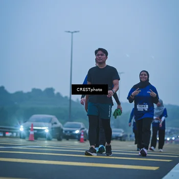 Runner Photo 7502050