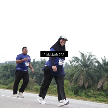 Runner Photo 7502052