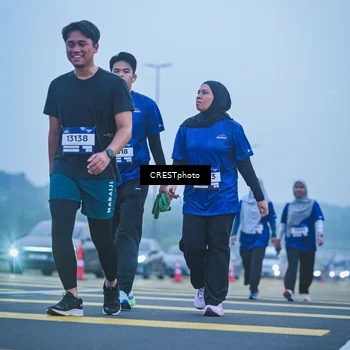 Runner Photo 7502056