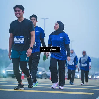 Runner Photo 7502059