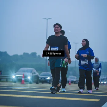 Runner Photo 7502060
