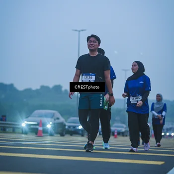 Runner Photo 7502061
