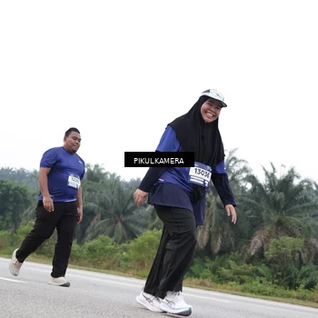 Runner Photo 7502076