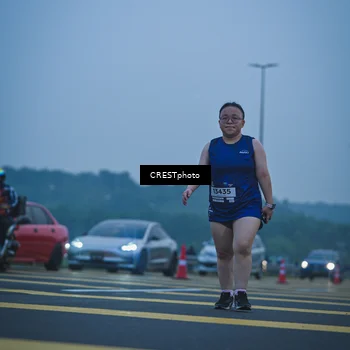 Runner Photo 7502092