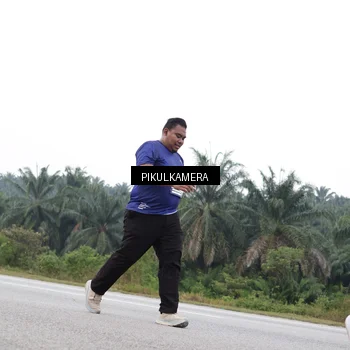 Runner Photo 7502100