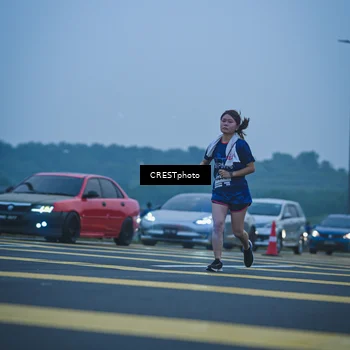Runner Photo 7502105