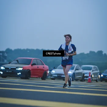 Runner Photo 7502111