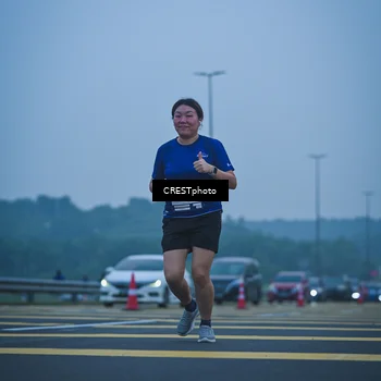 Runner Photo 7502118