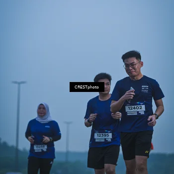 Runner Photo 7502145