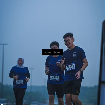 Runner Photo 7502152