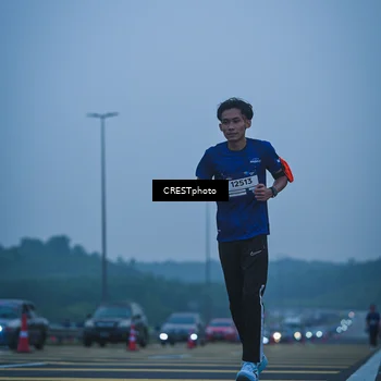 Runner Photo 7502153