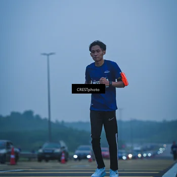 Runner Photo 7502165