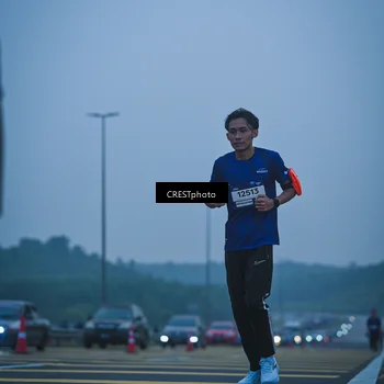 Runner Photo 7502168