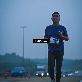 Runner Photo 7502183
