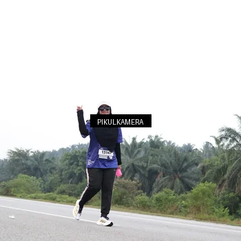 Runner Photo 7502195