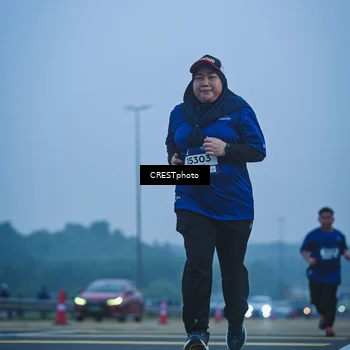 Runner Photo 7502244
