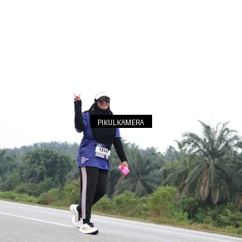 Runner Photo 7502251
