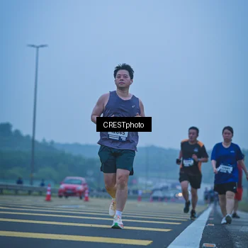 Runner Photo 7502268