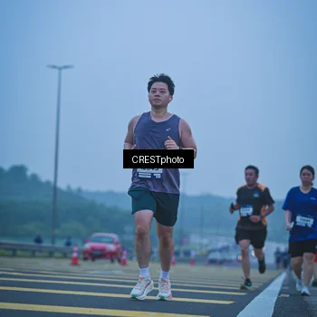 Runner Photo 7502269