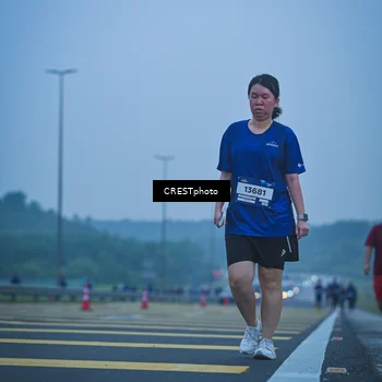 Runner Photo 7502275