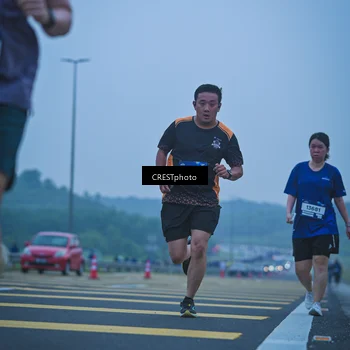 Runner Photo 7502276