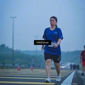 Runner Photo 7502279