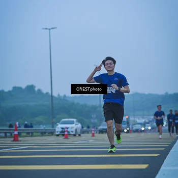 Runner Photo 7502287