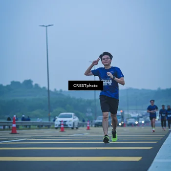 Runner Photo 7502288