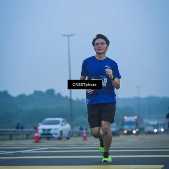 Runner Photo 7502289
