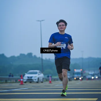Runner Photo 7502293