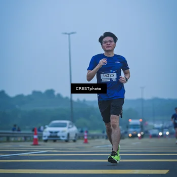 Runner Photo 7502295