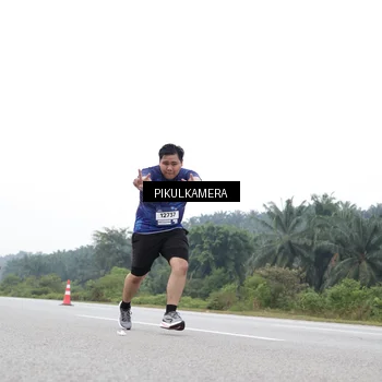 Runner Photo 7502296