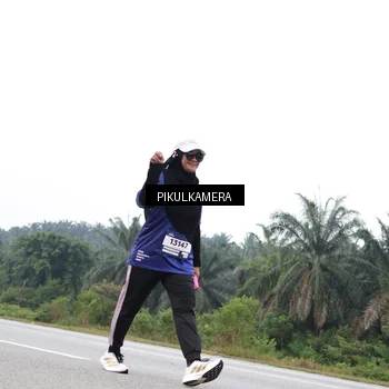 Runner Photo 7502297