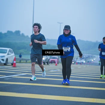 Runner Photo 7502324