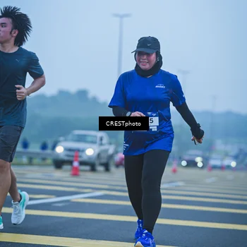 Runner Photo 7502332
