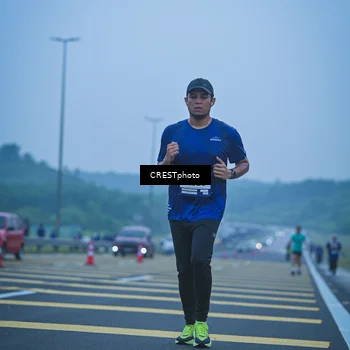Runner Photo 7502334