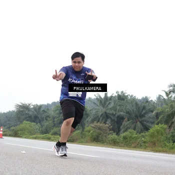 Runner Photo 7502335