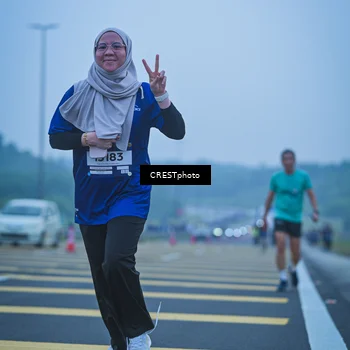 Runner Photo 7502343