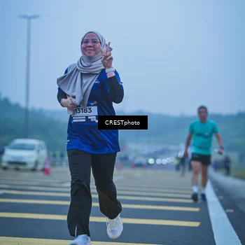 Runner Photo 7502344