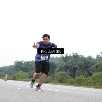 Runner Photo 7502345