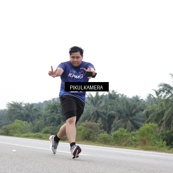 Runner Photo 7502346