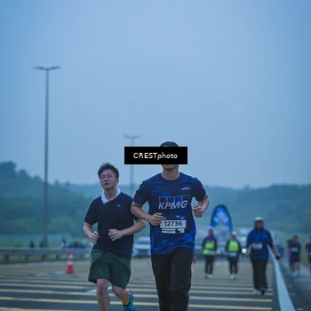 Runner Photo 7502354