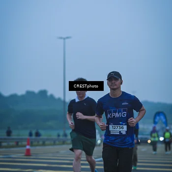 Runner Photo 7502357