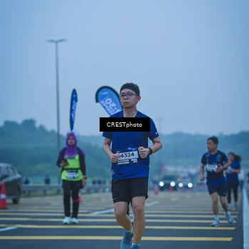 Runner Photo 7502373
