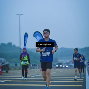 Runner Photo 7502376