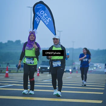 Runner Photo 7502380
