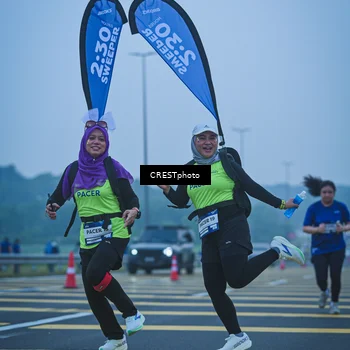 Runner Photo 7502382