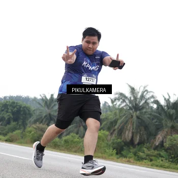 Runner Photo 7502406