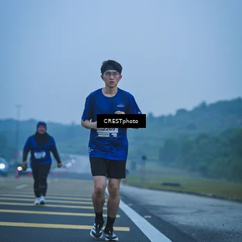 Runner Photo 7502423
