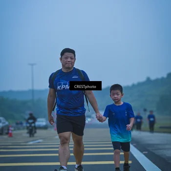 Runner Photo 7502448